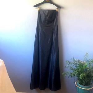 Laundry strapless blue taffeta w/pockets